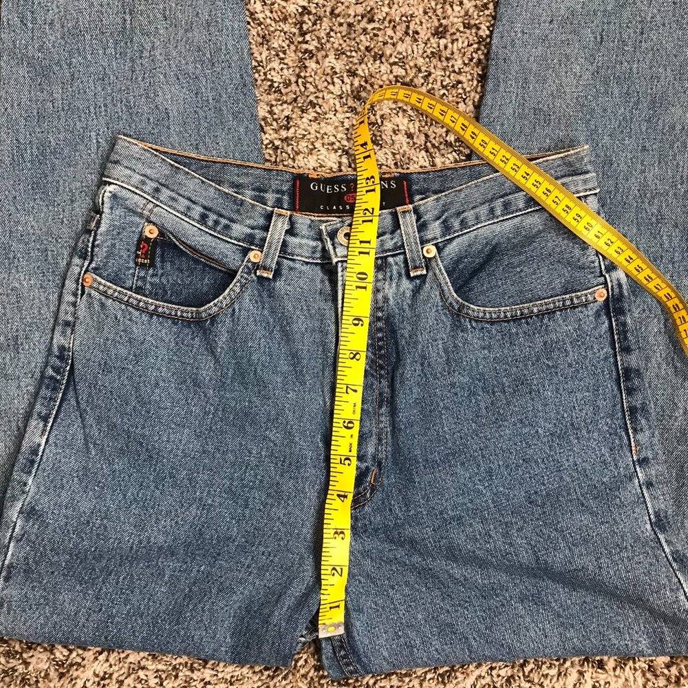 Vintage Guess Jeans Made in America High rise Medium Wash Tapered leg Mom Jean - Picture 8 of 9